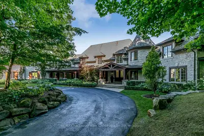 Detached in Aurora