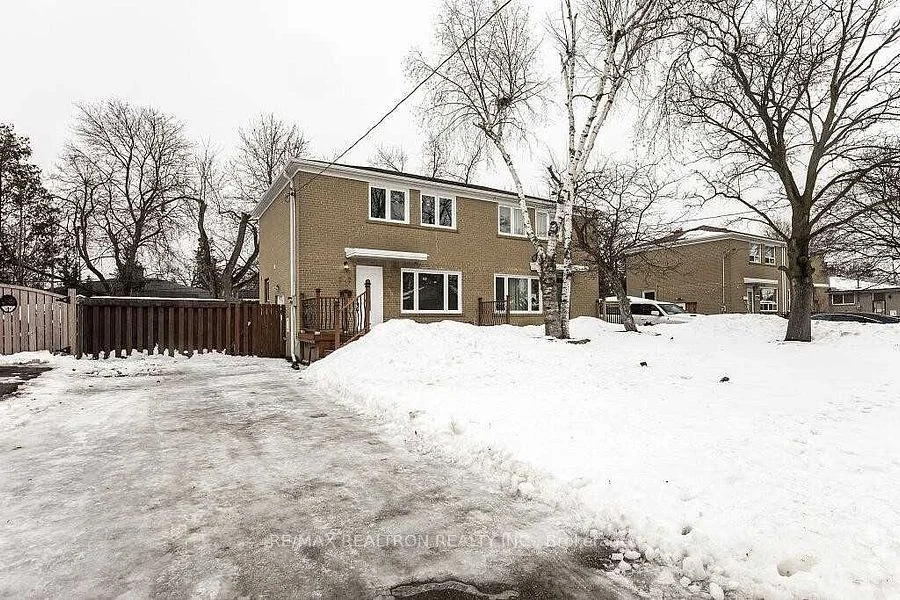 242 Beechy Drive Bsmt, Richmond Hill, ON L4C 2X7