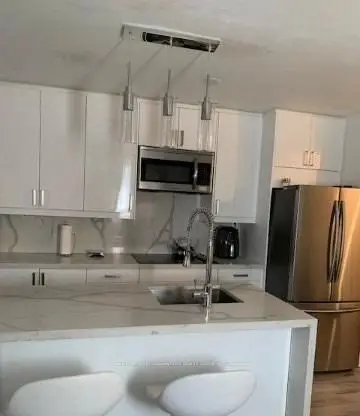 578 North Lake Road, Richmond Hill, On L4e 3b8