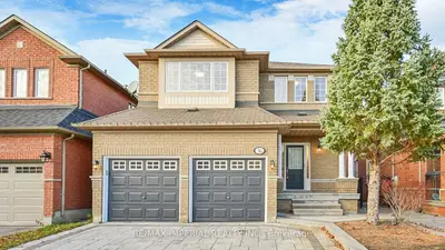 Detached in Richmond Hill