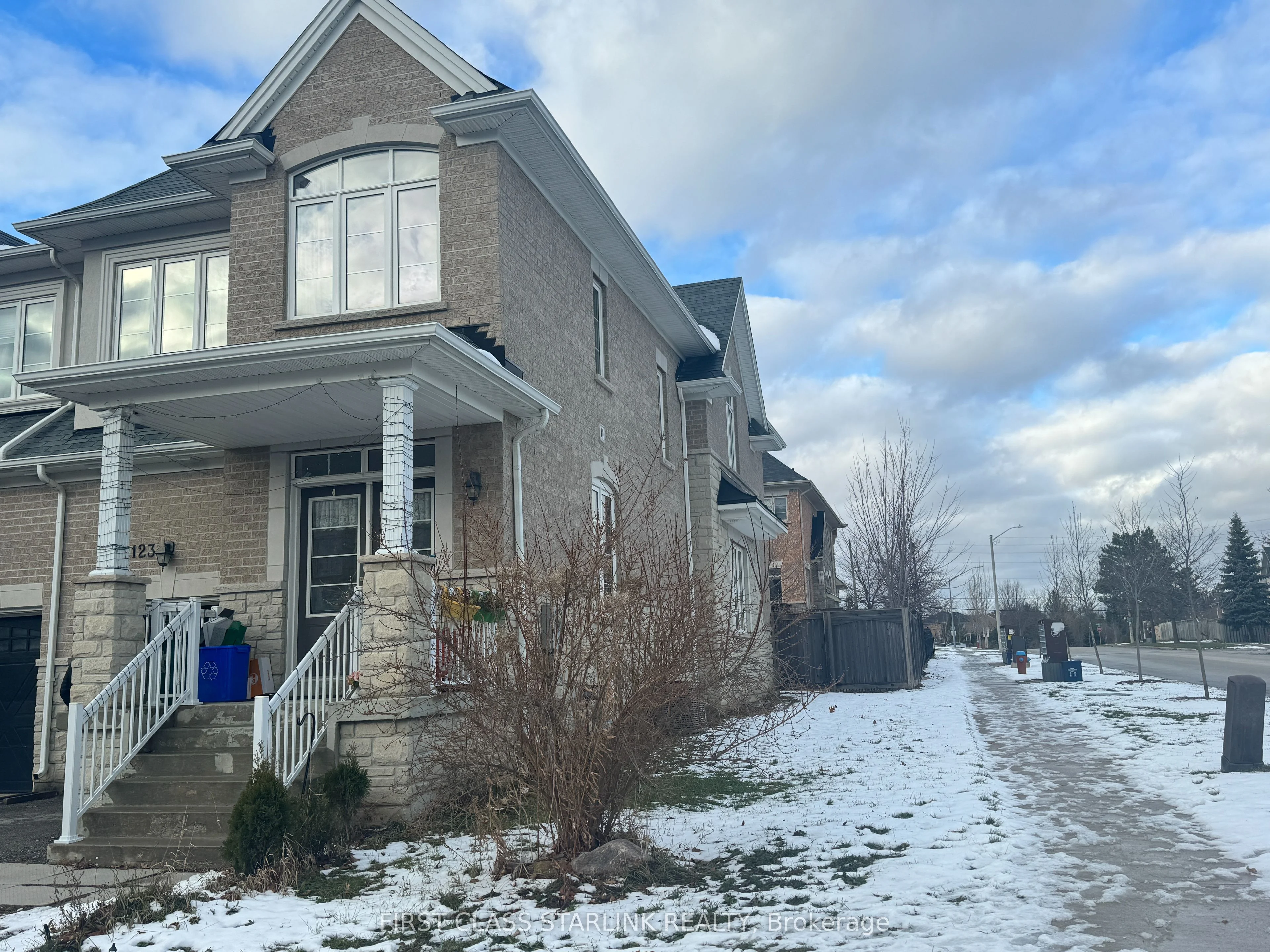 123 Firwood Drive, Richmond Hill, ON L4S 0E8