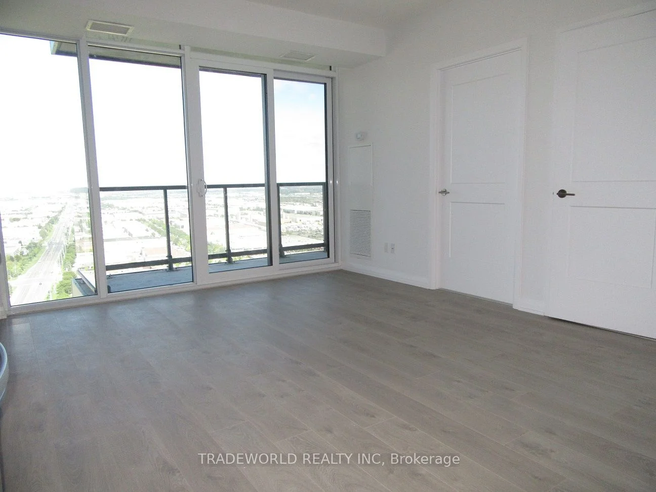 7895 Jane Street 3215, Vaughan, ON L4K 0K2