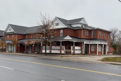 Upper Level in Vaughan