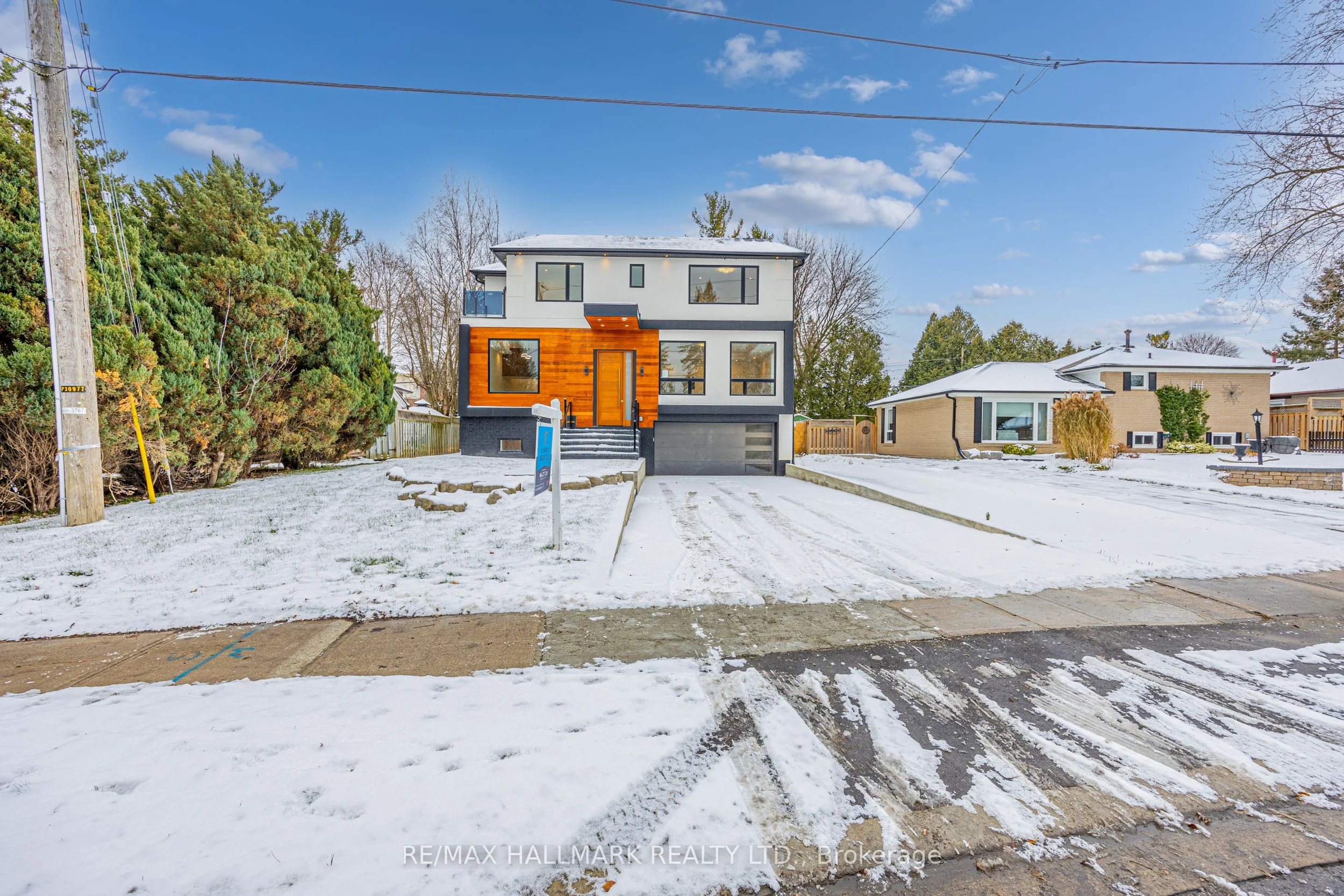 Detached in Aurora