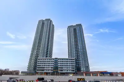Condo Apartment in Vaughan