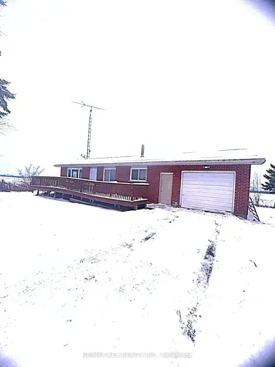 Detached in Brock