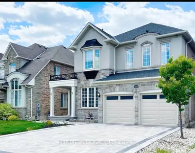 Detached in Richmond Hill