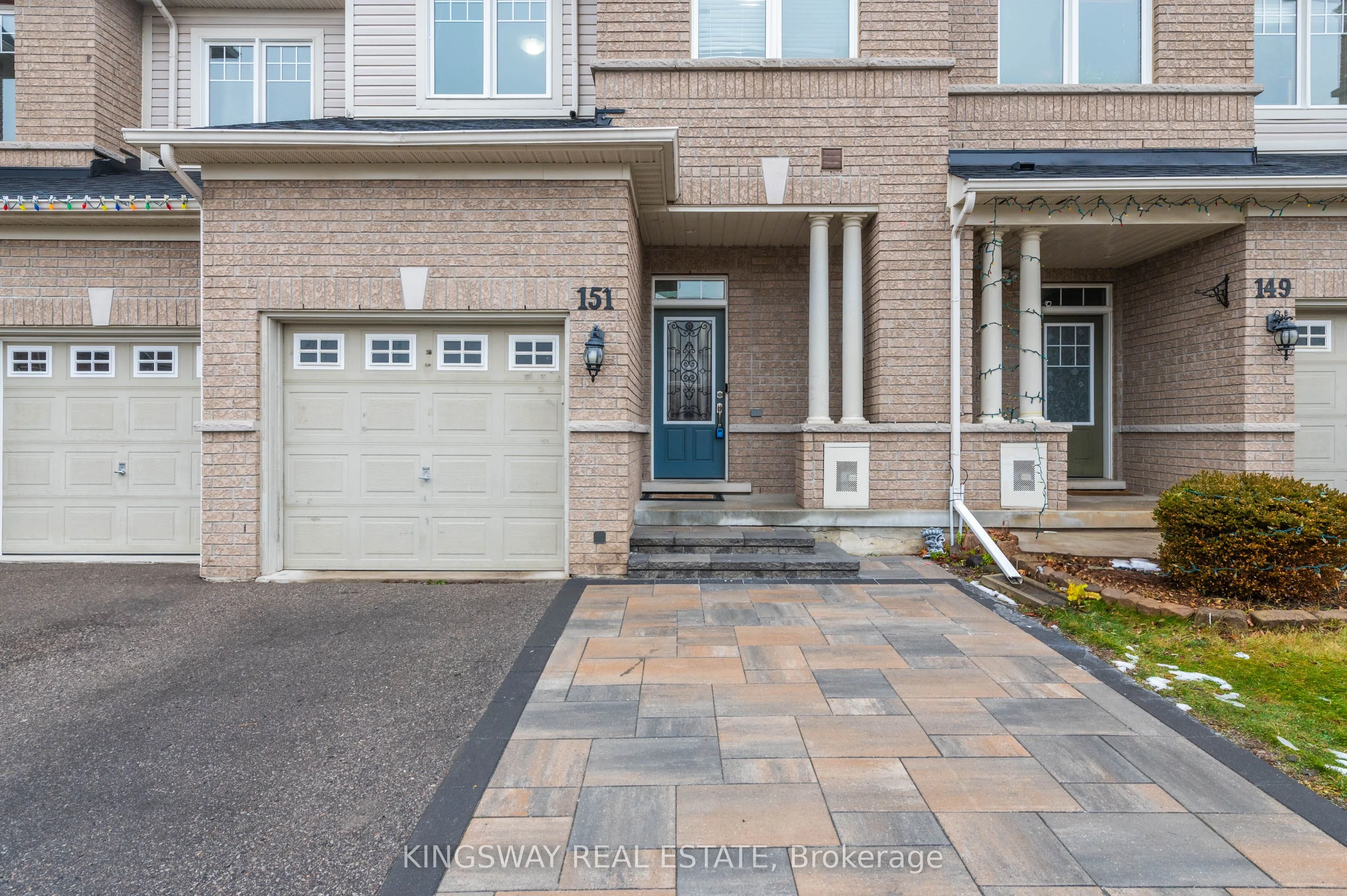 151 Courtland Crescent, East Gwillimbury, ON L9N 0B2