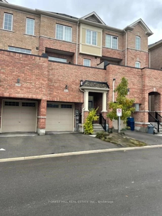 251 Harding Park Street, Newmarket, On L3y 0e1