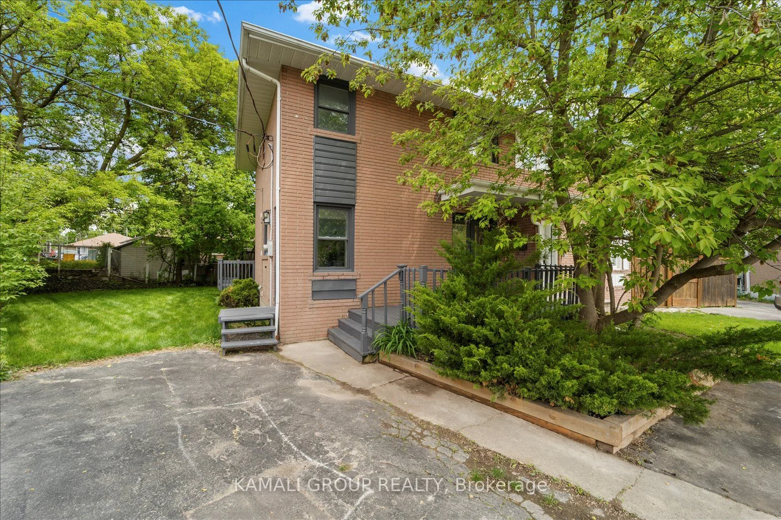 101 Crone Court Bsmt, Newmarket, On L3y 4p1