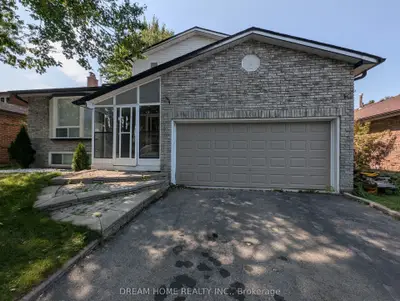 Detached in Newmarket