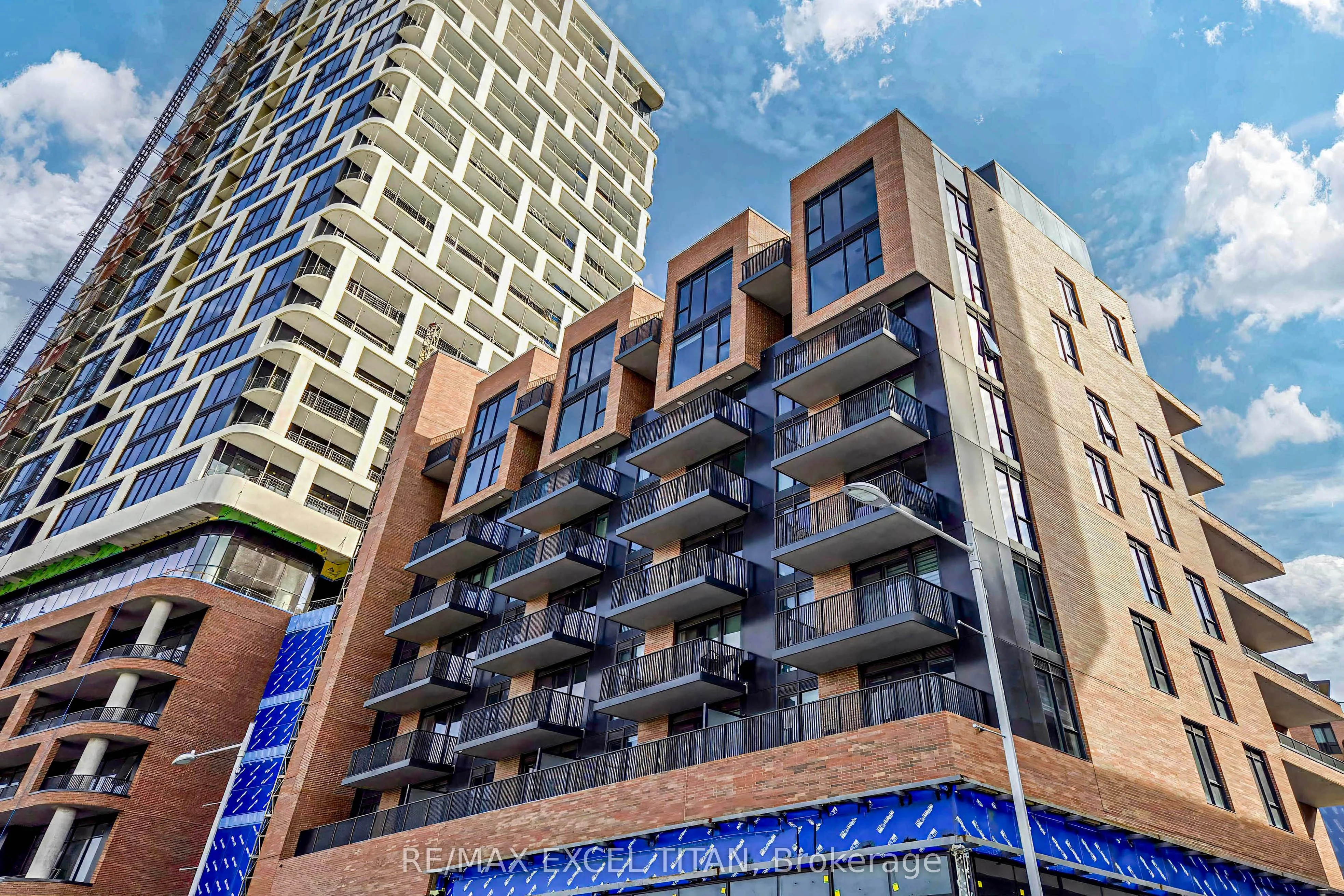 Condo Apartment in Markham