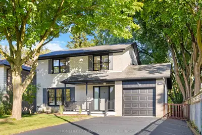 Detached in Newmarket