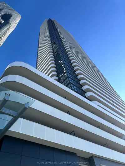 Condo Apartment in Vaughan