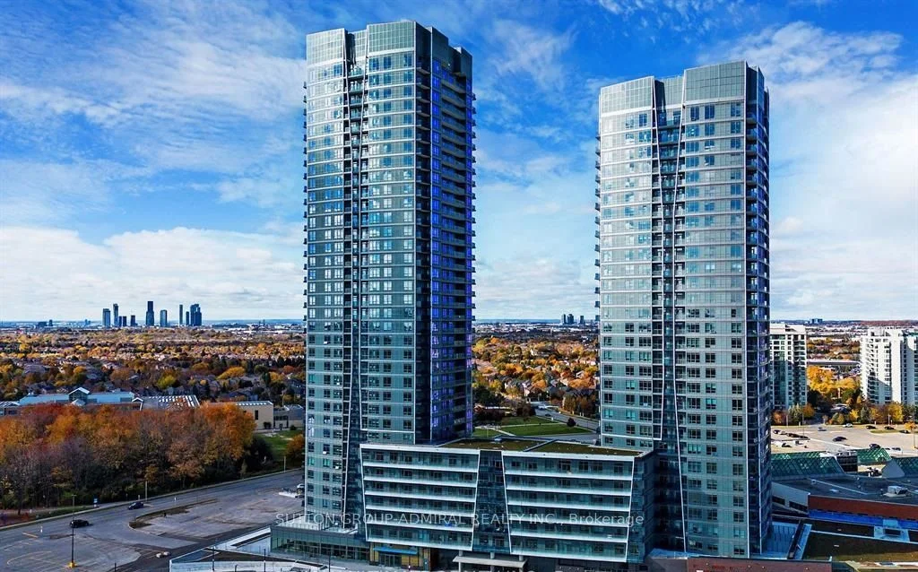 Condo Apartment in Vaughan