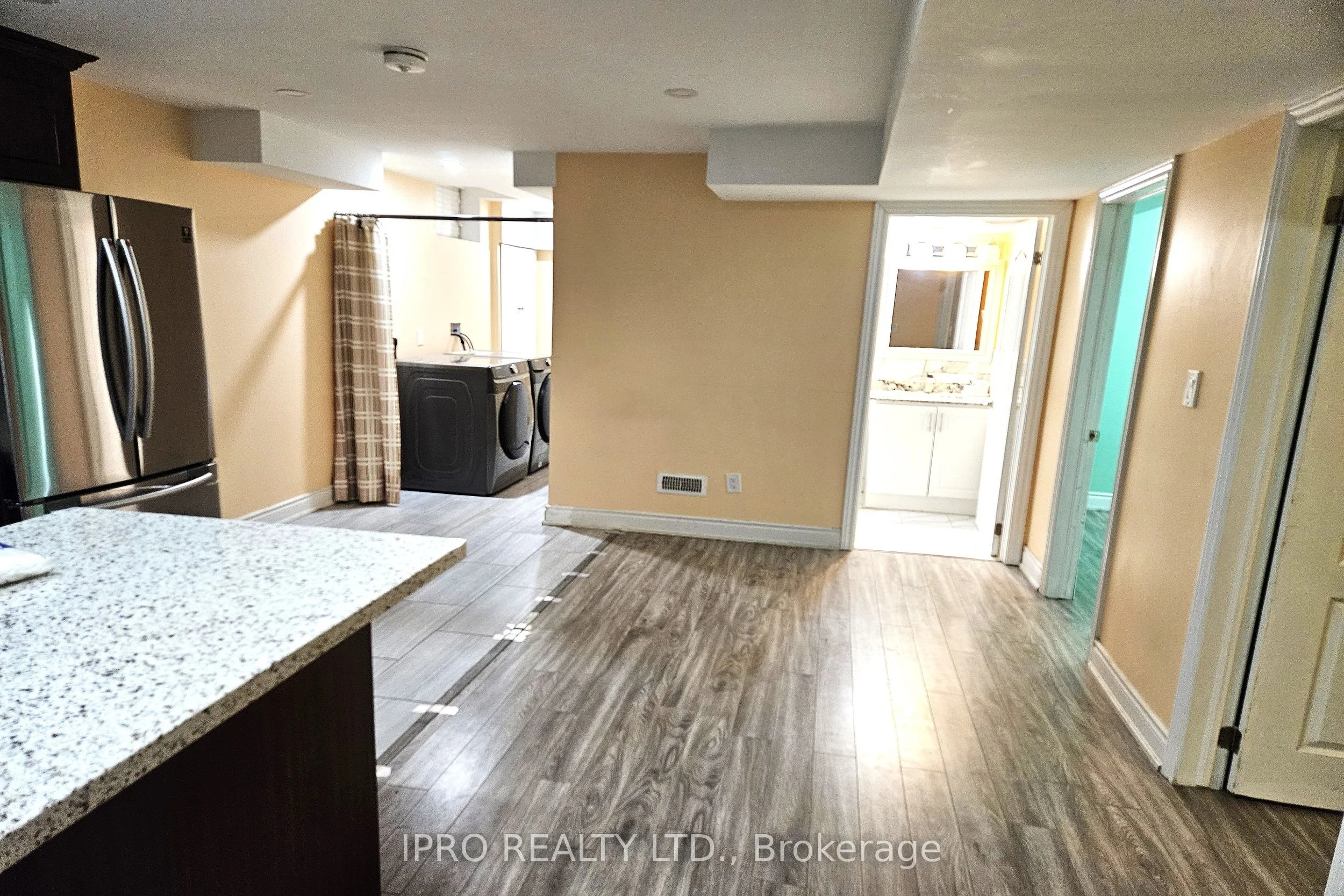 156 Milby Crescent, Bradford West Gwillimbury, ON L3Z 0X8