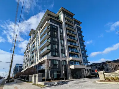 Condo Apartment in Richmond Hill