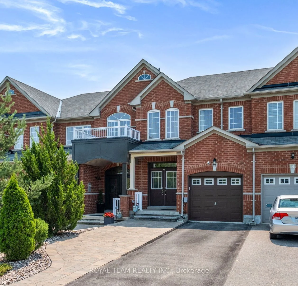 Att/Row/Townhouse in Vaughan