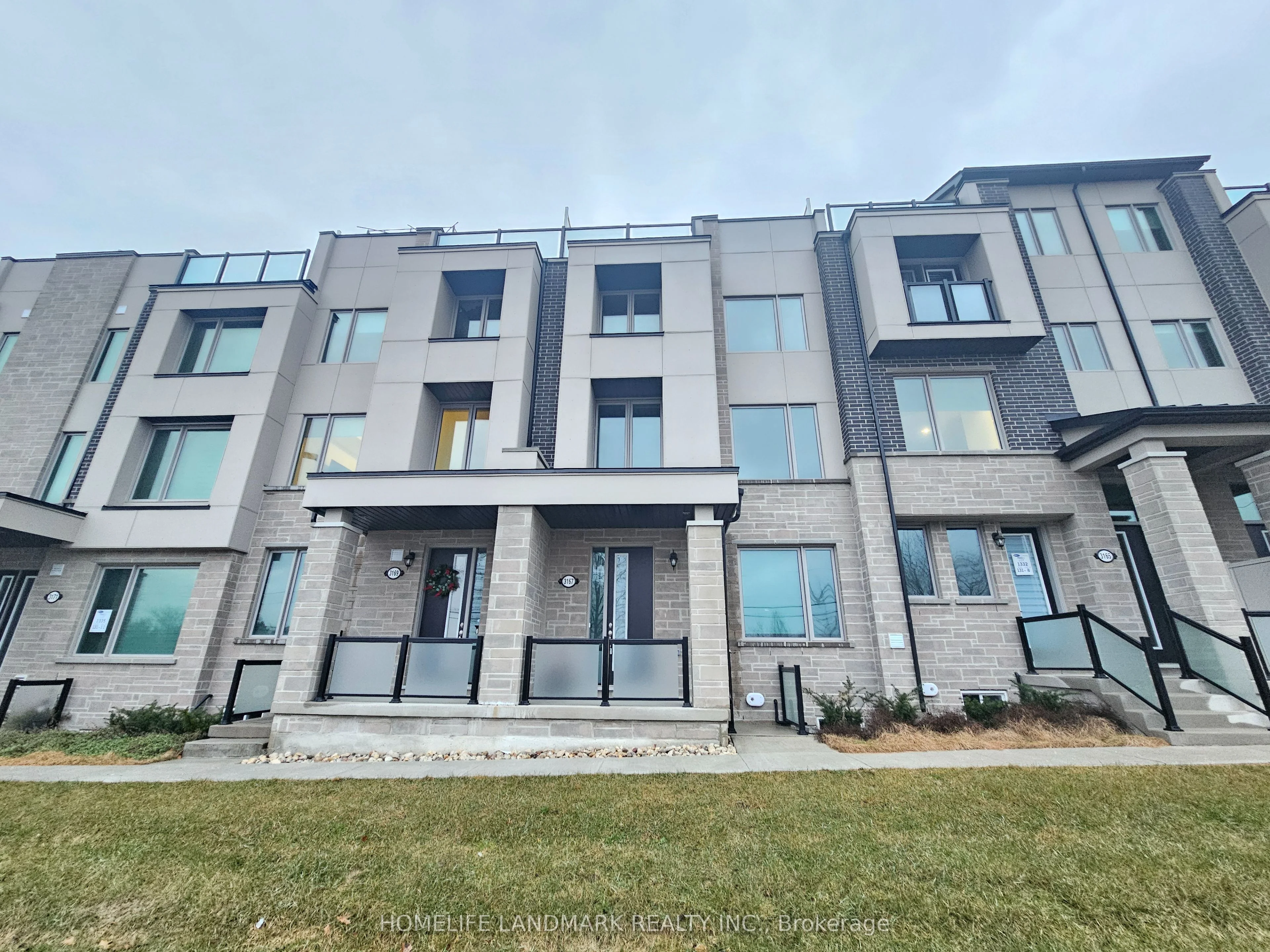 Att/Row/Townhouse in Markham