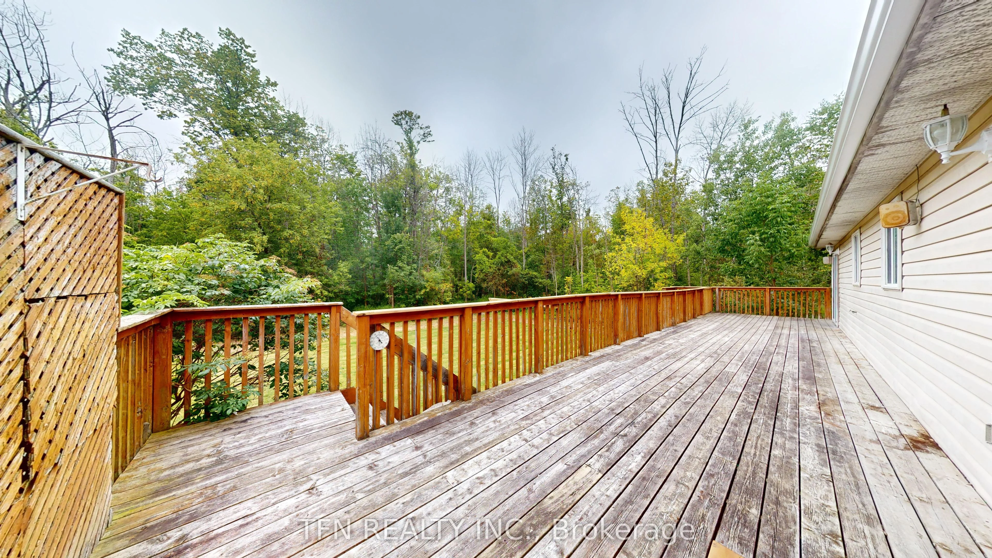 1048 Gilmore Avenue Main, Innisfil, ON L0L 1W0