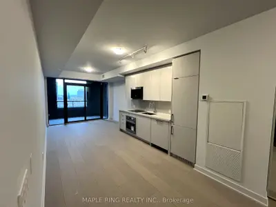 Condo Apartment in Vaughan