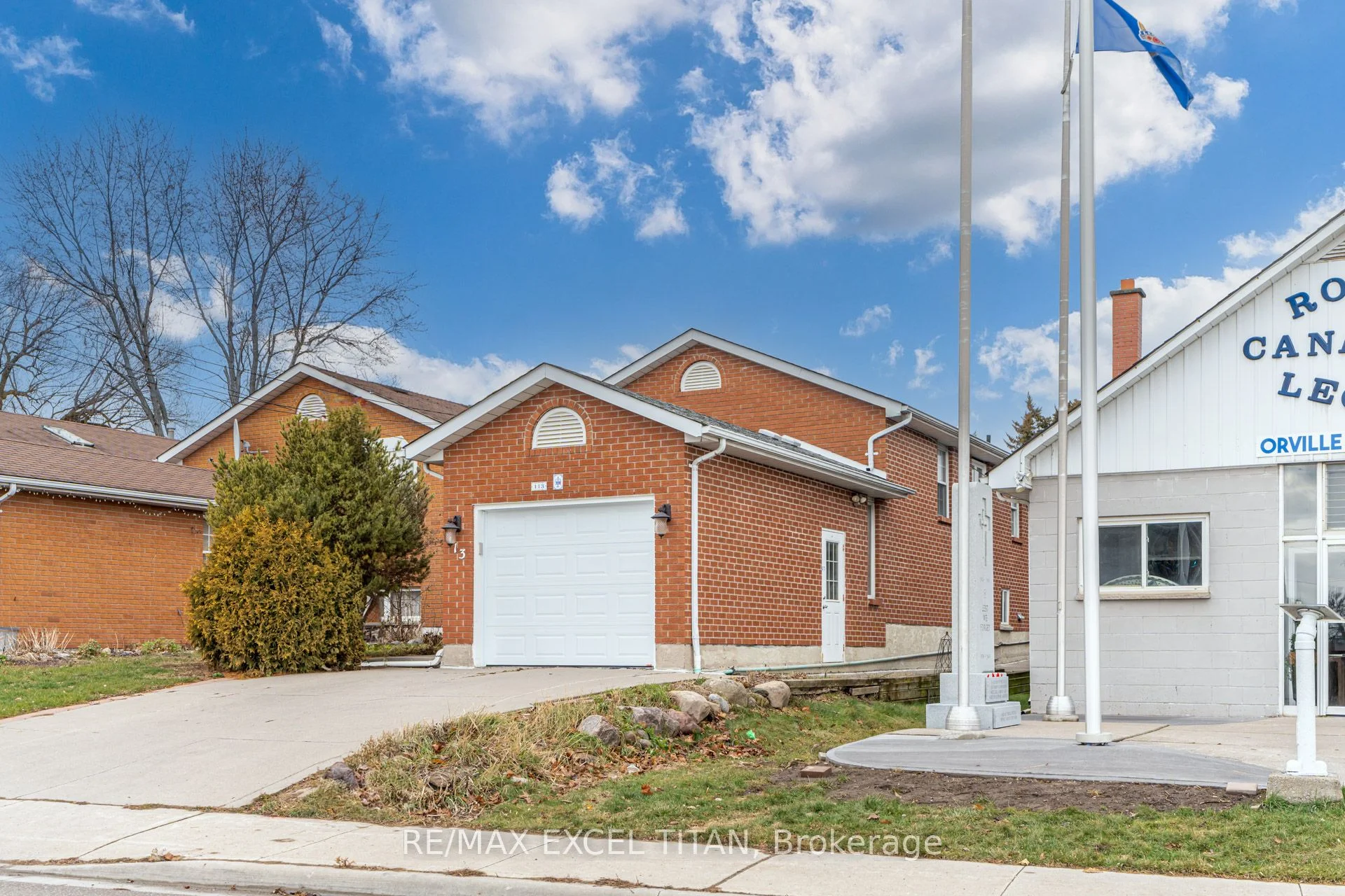 113 Back Street Main, Bradford West Gwillimbury, On L3z 1w8