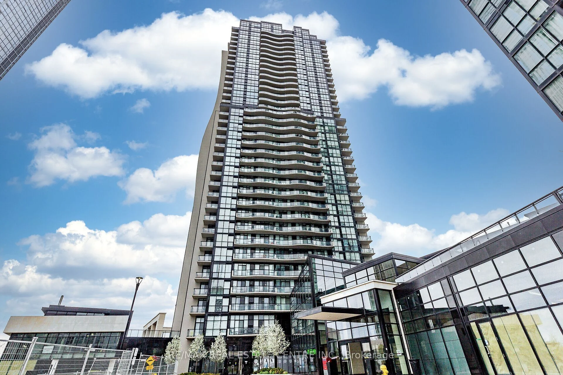 Condo Apartment in Vaughan