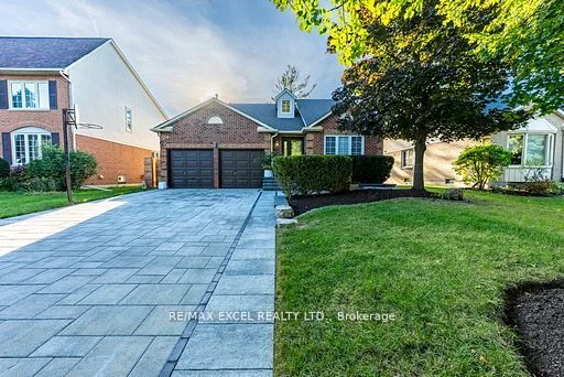 Detached in Newmarket