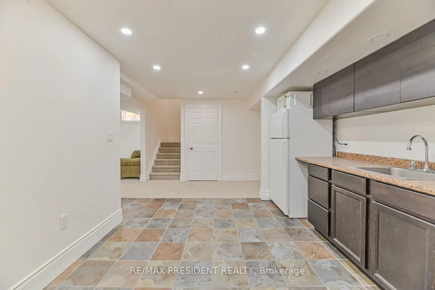 1115 Muriel Street, Innisfil, ON L9S 4W5