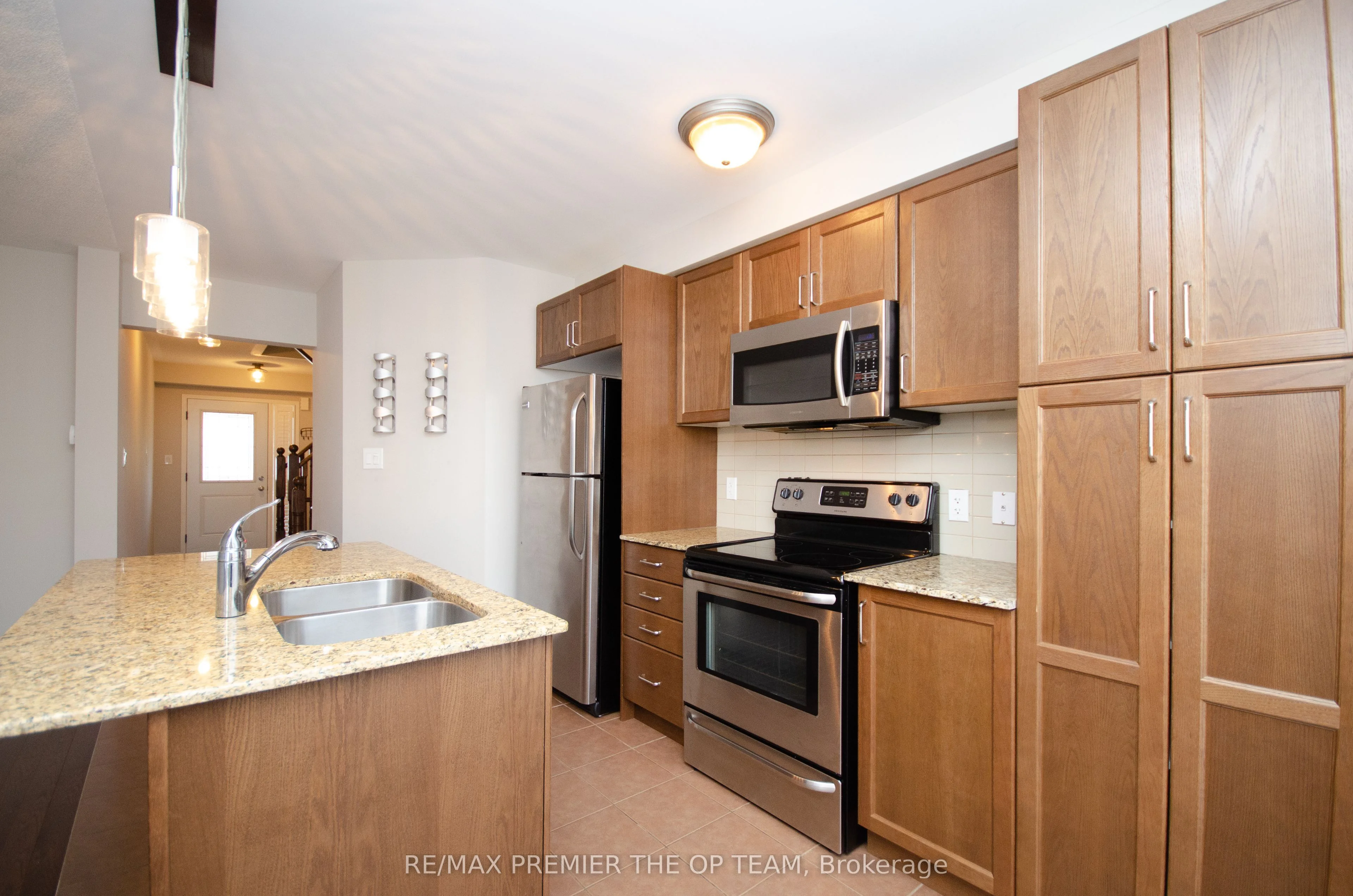 203 Orr Drive, Bradford West Gwillimbury, ON L3Z 0S2