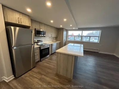 9960 Bayview Avenue W 106, Richmond Hill, On L4c 2l2