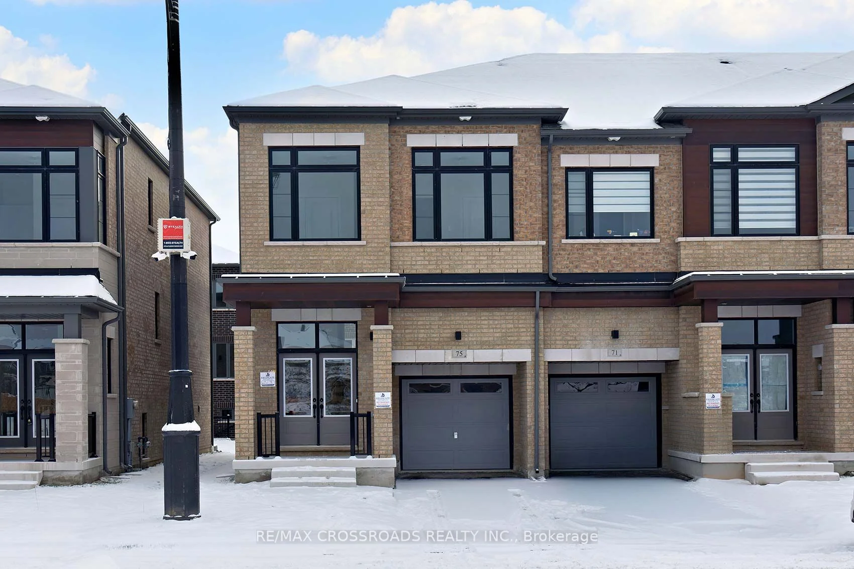 Att/Row/Townhouse in Vaughan
