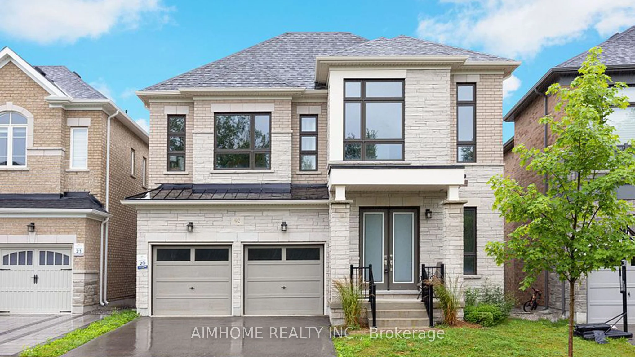 92 Woodhaven Avenue, Aurora, On L4g 3y2