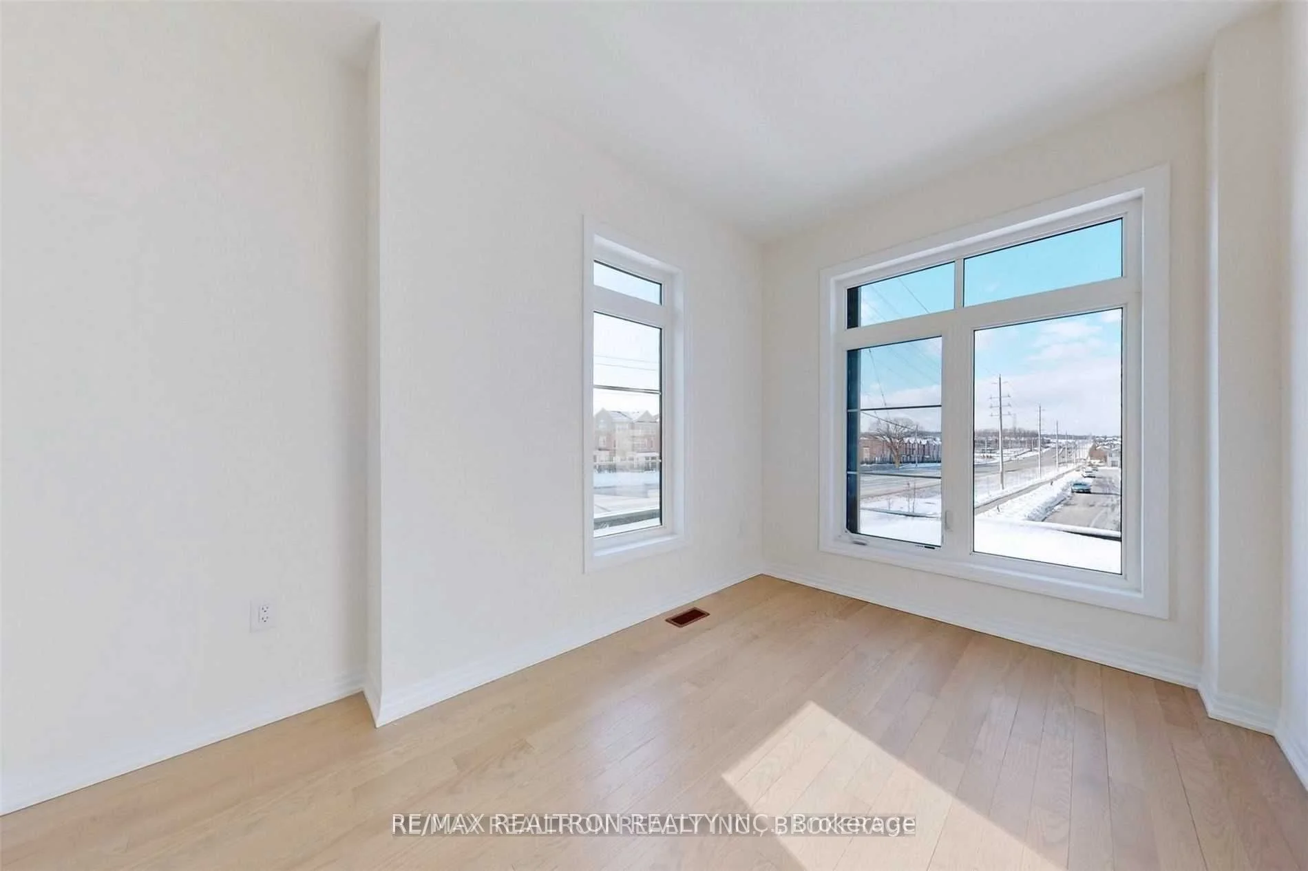 193 Vantage Street, Newmarket, ON L3X 3B1