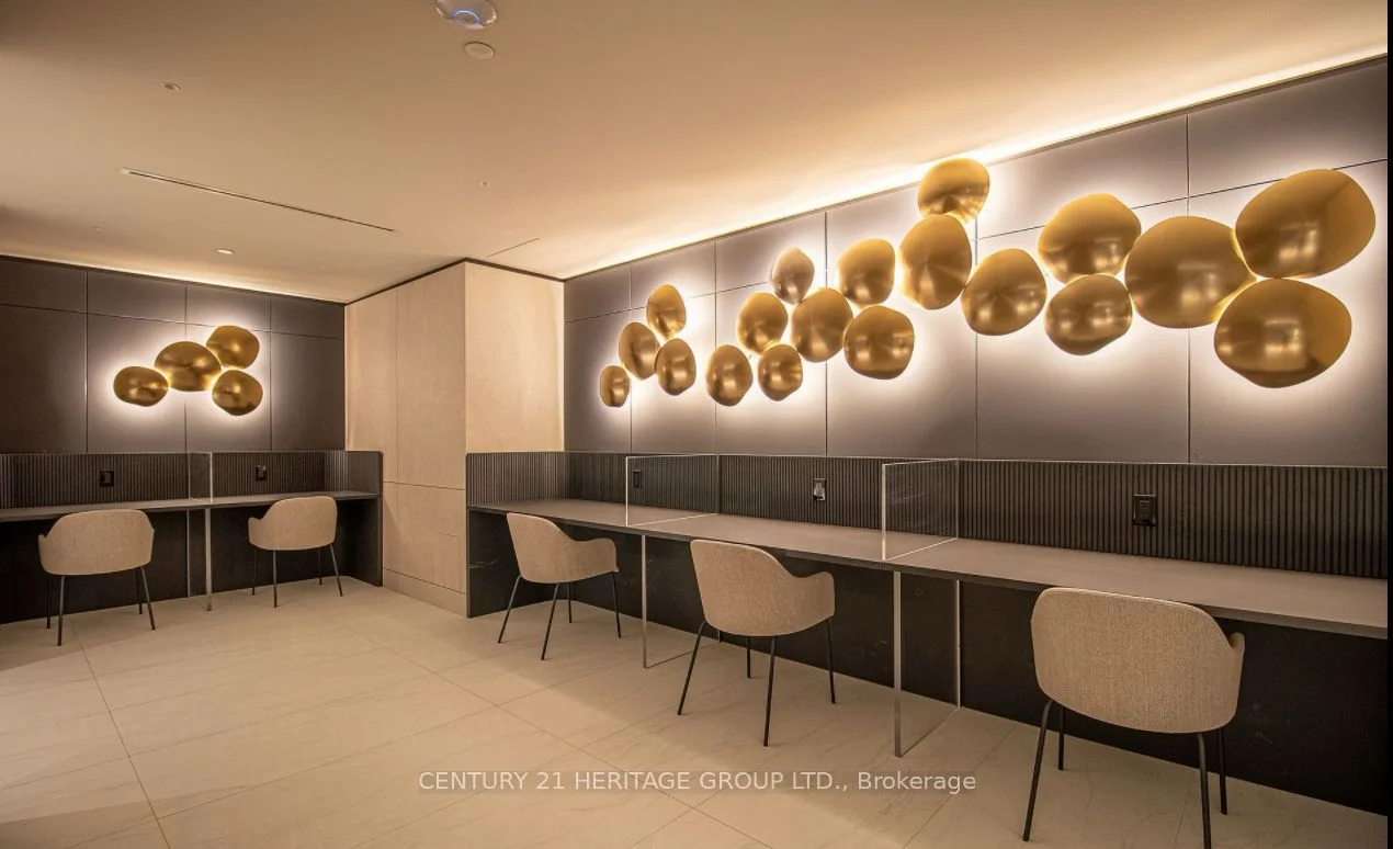 Condo Apartment in Vaughan