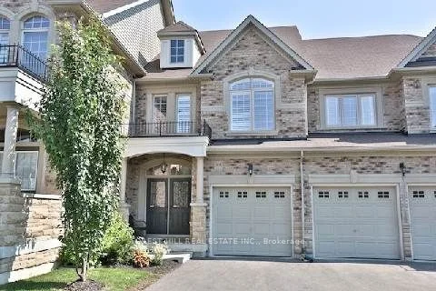 Att/Row/Townhouse in Vaughan