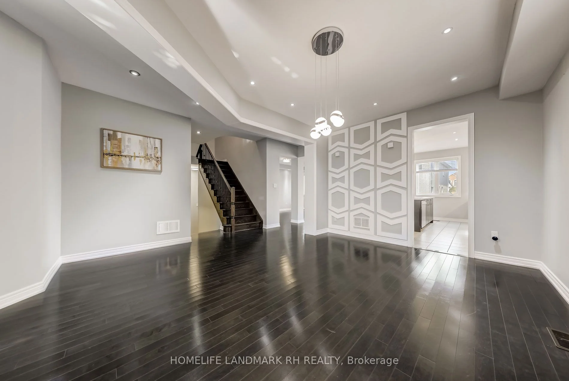 1230 Atkins Drive, Newmarket, ON L3X 0C8