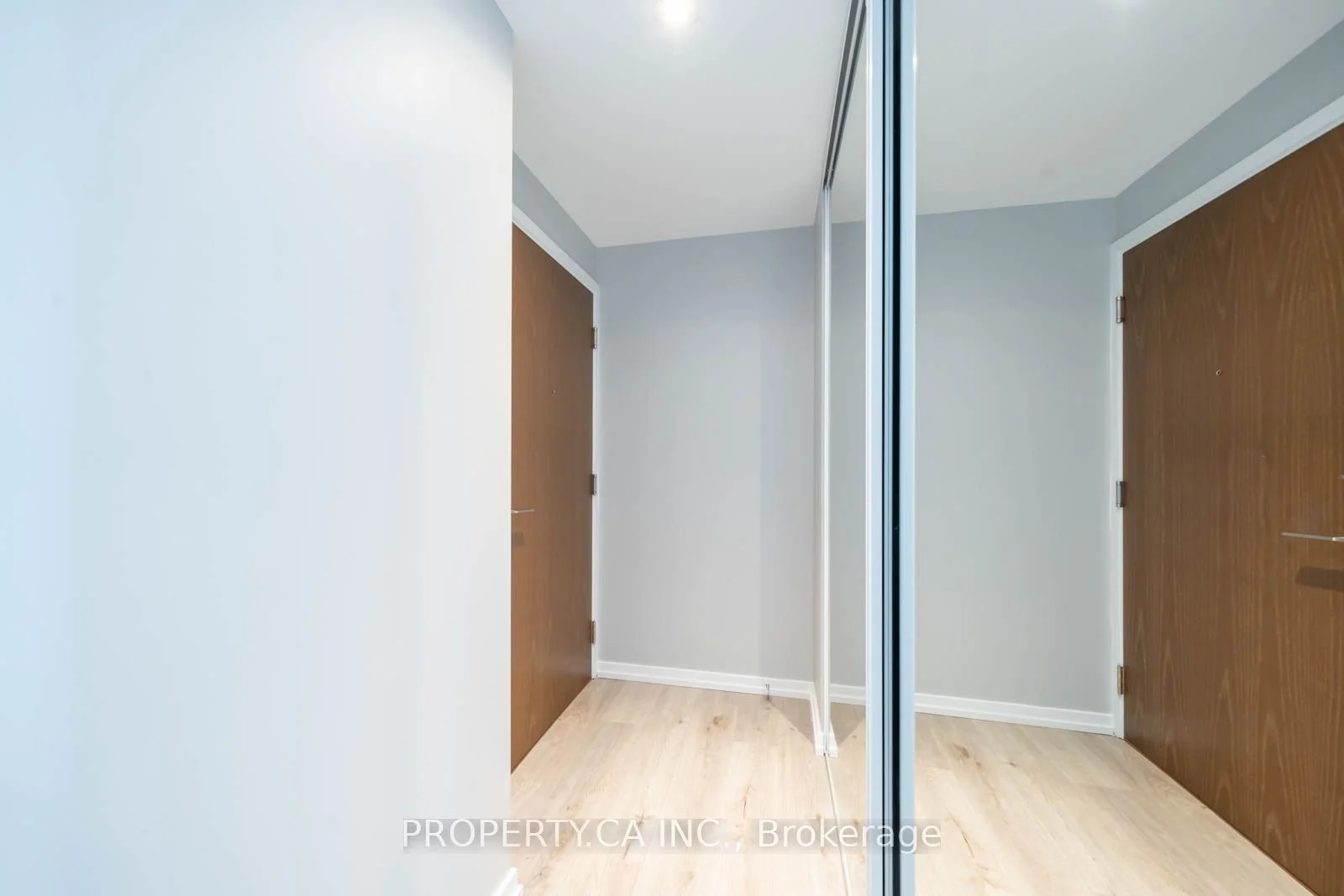 7890 Jane Street N 4909, Vaughan, On L4k 0k9