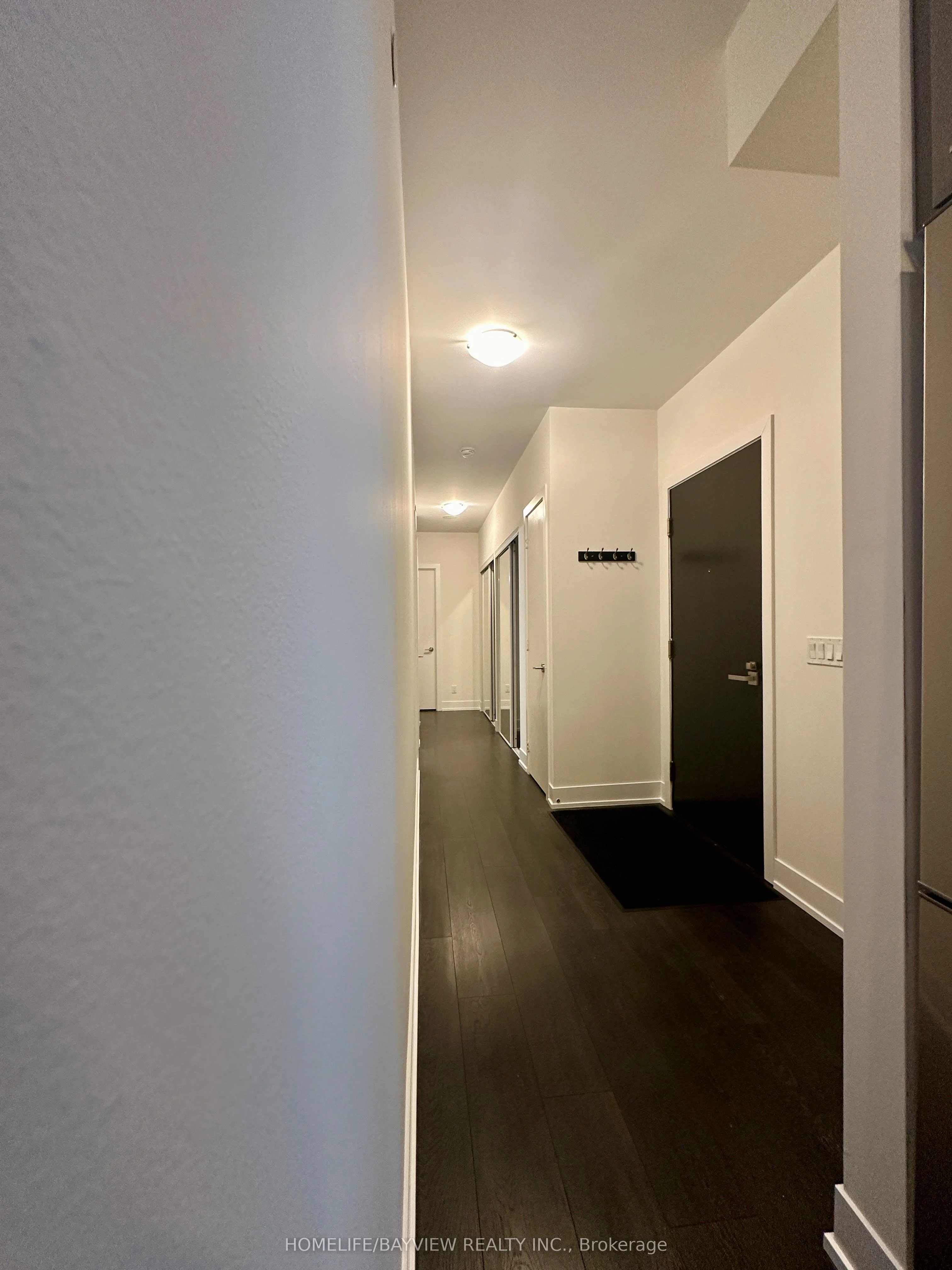 Condo Apartment in Richmond Hill