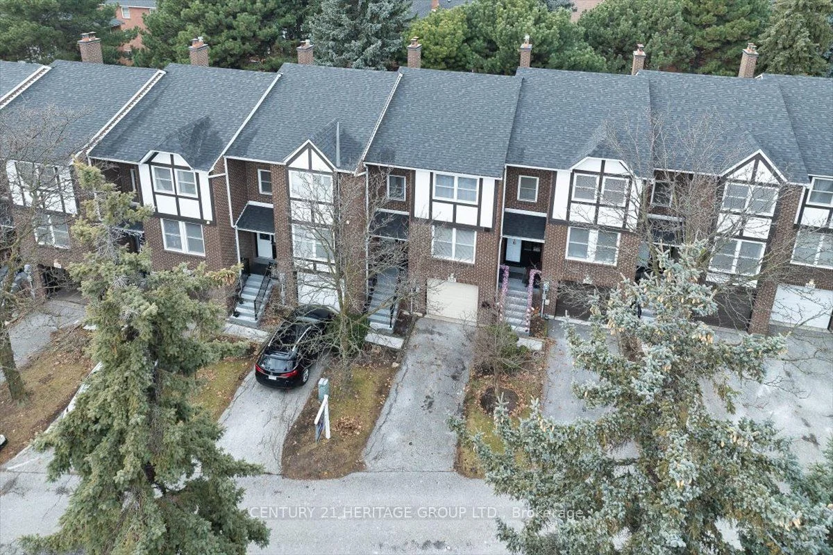 Condo Townhouse in Markham