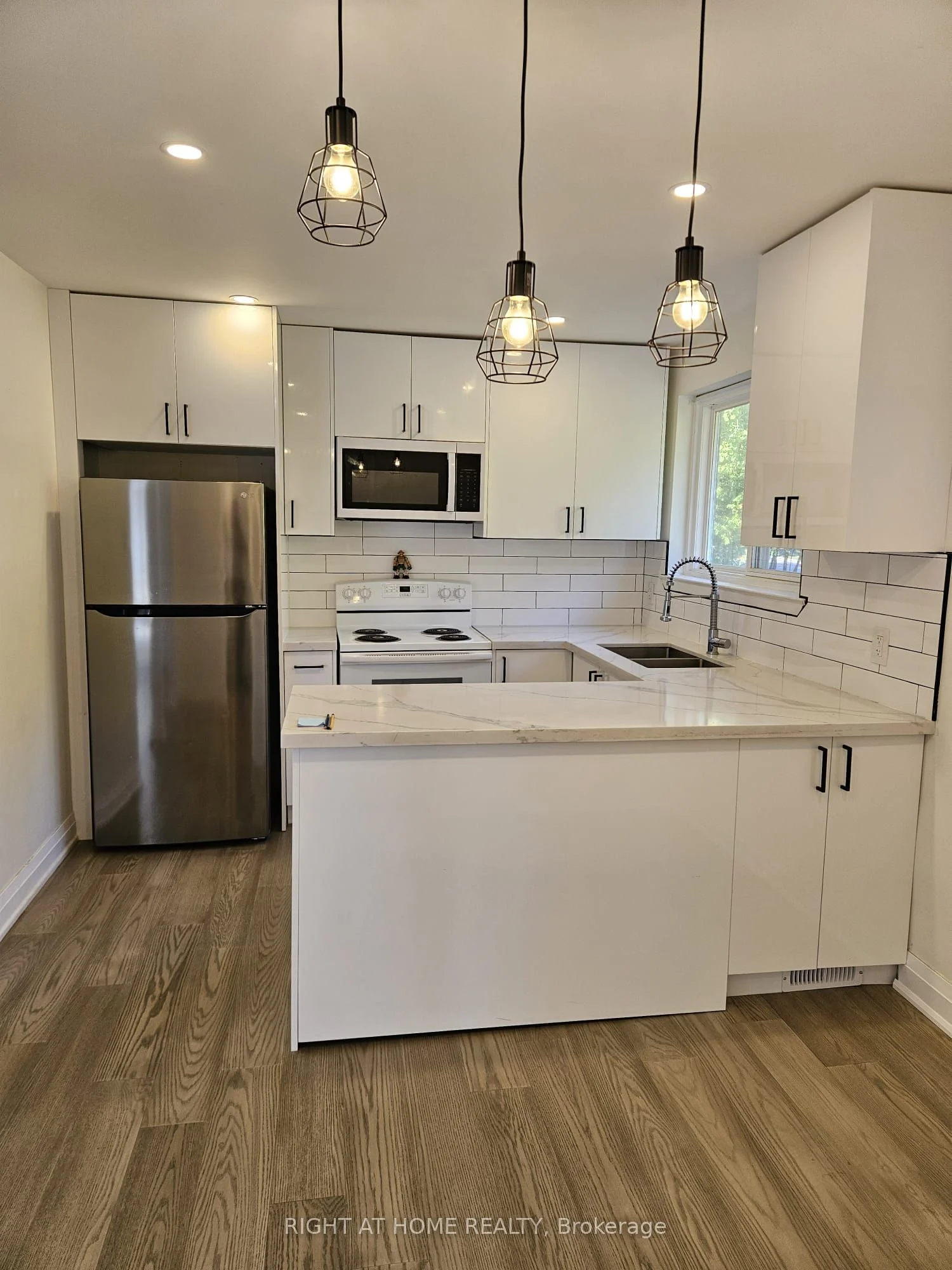 Detached in Aurora