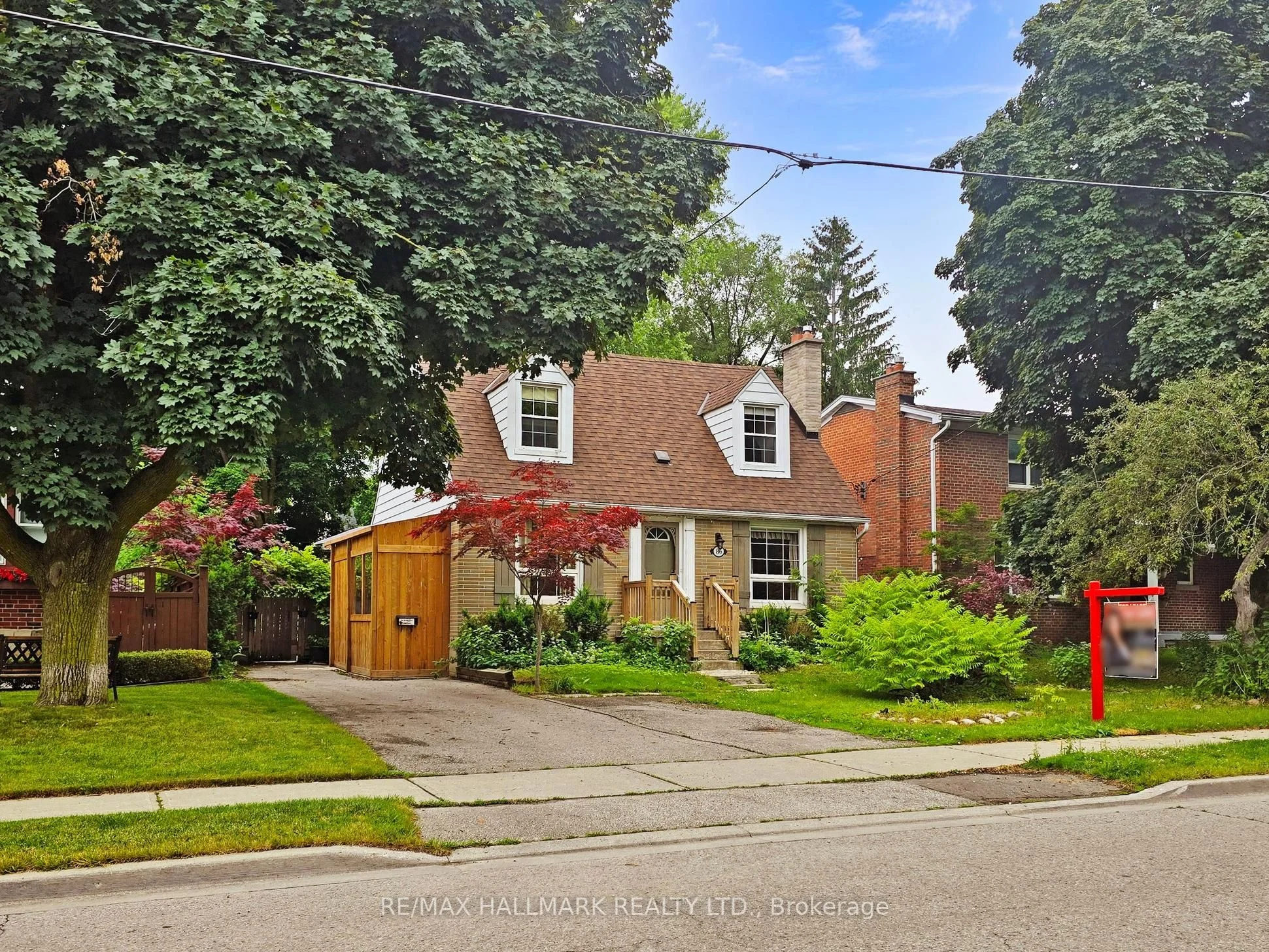 86 Ruggles Avenue, Richmond Hill, On L4c 1y2