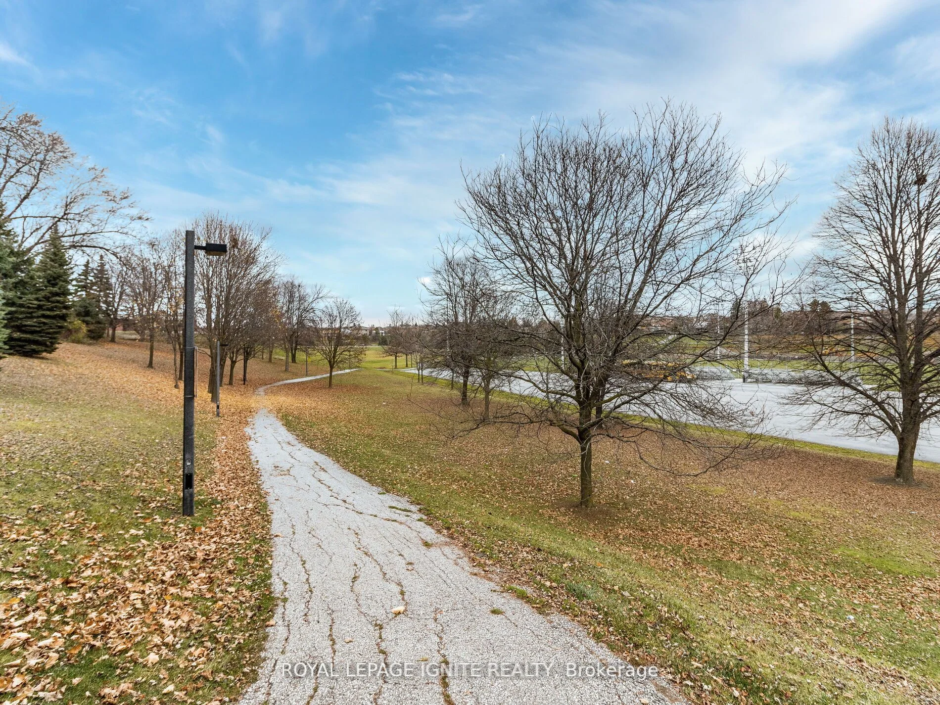 8 Creekwood Court, Vaughan, ON L4L 9E6