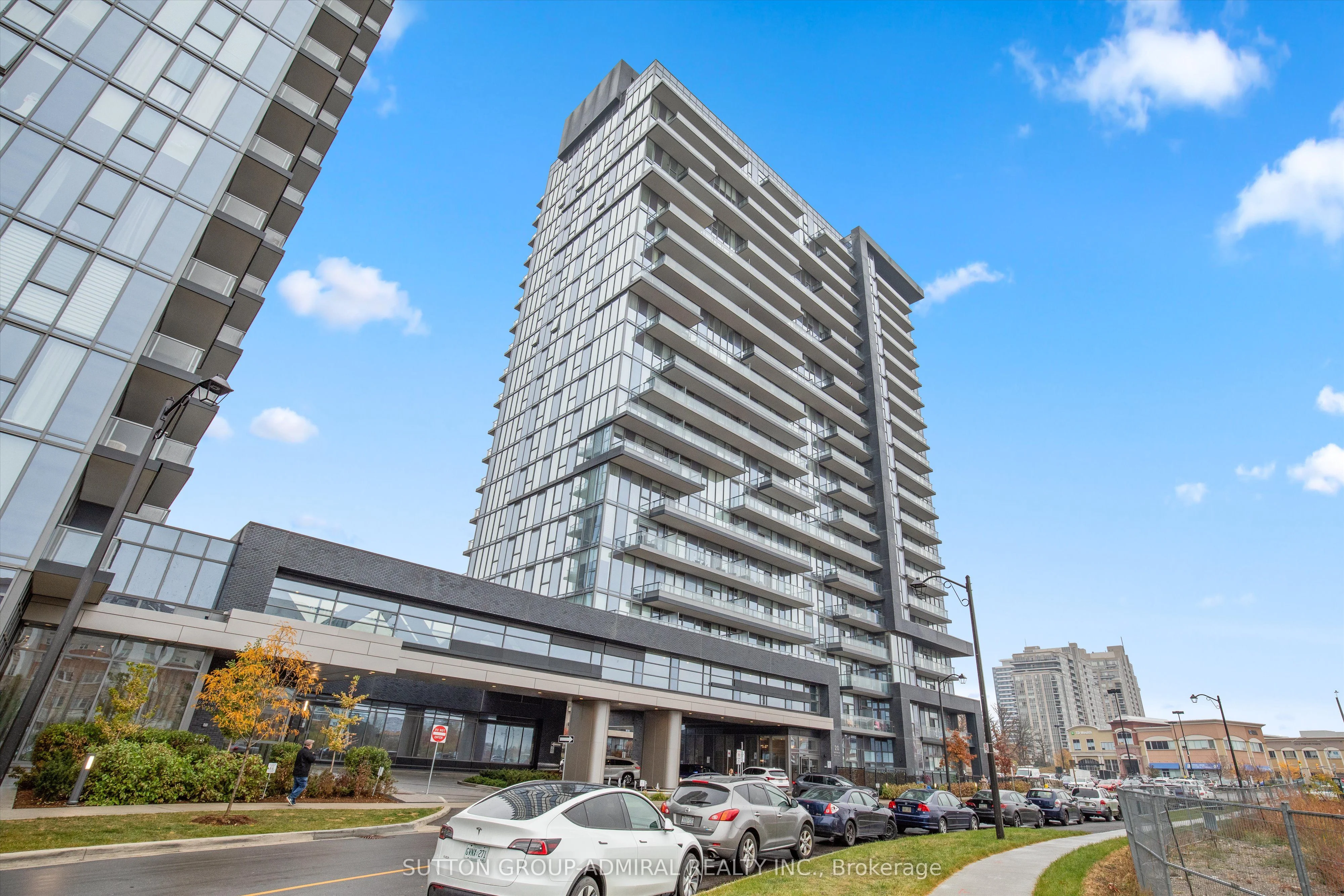 Condo Apartment in Vaughan