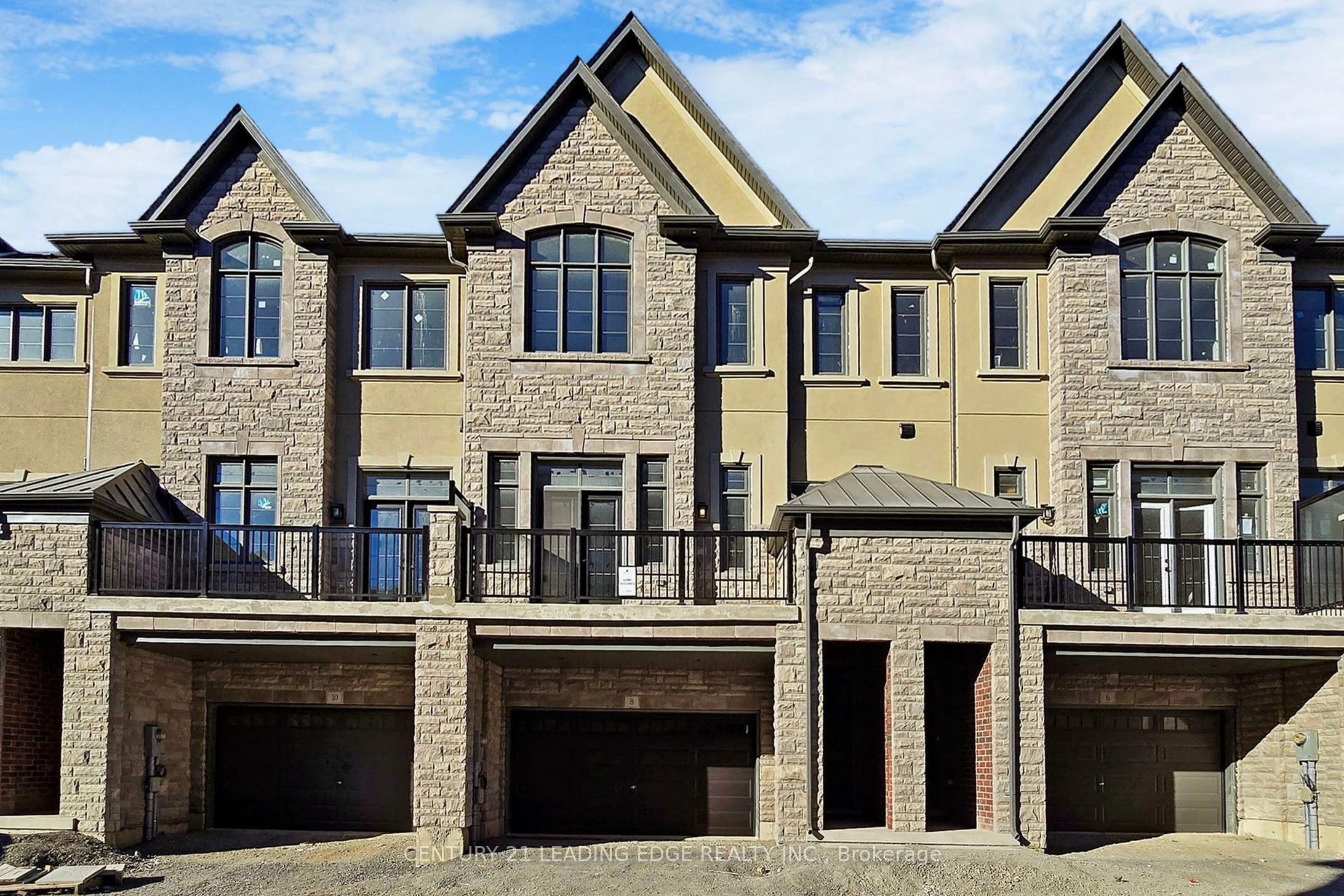 Att/Row/Townhouse in Markham