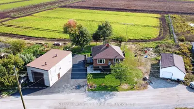 Farm in Bradford West Gwillimbury