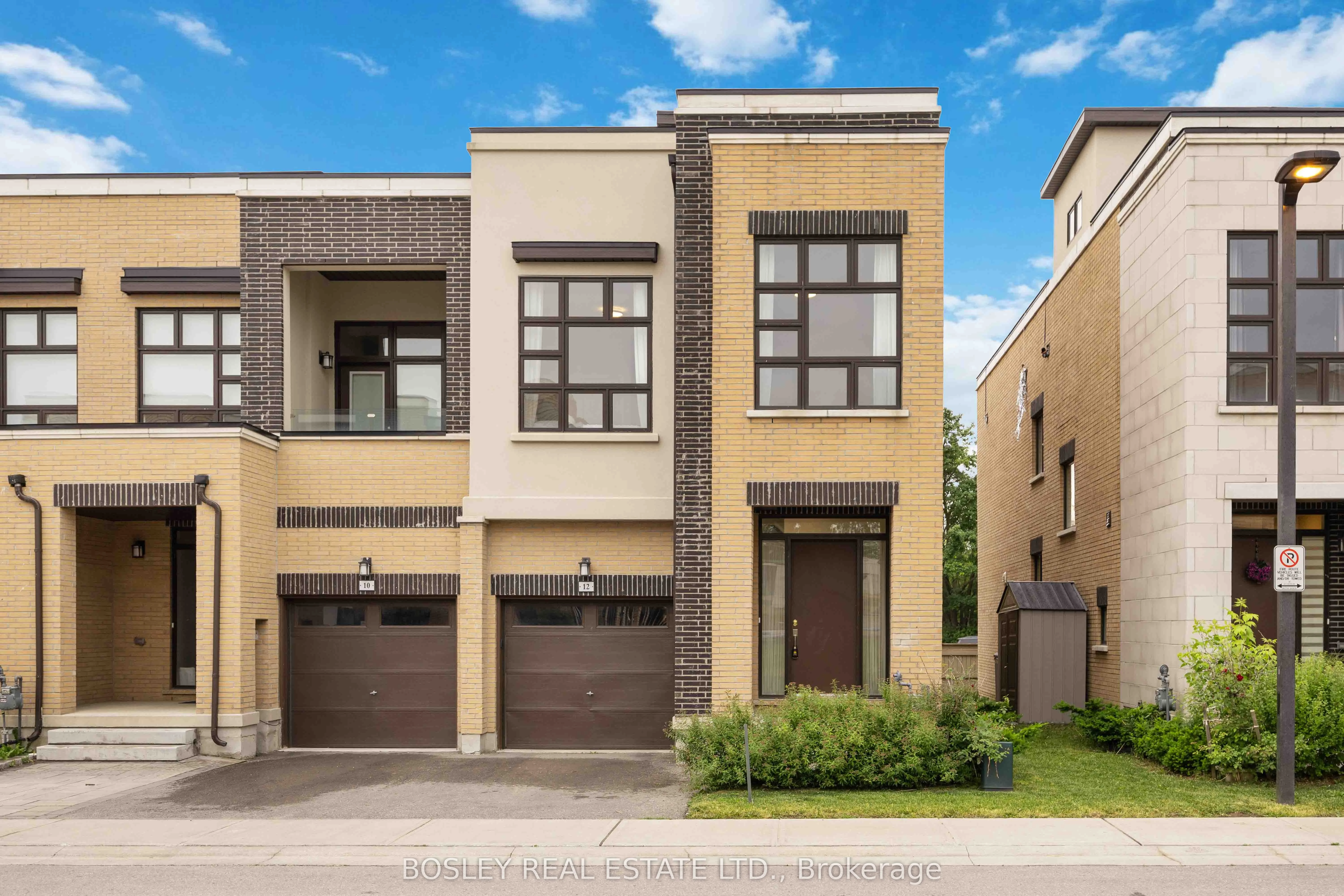 12 Causland Lane, Richmond Hill, On L4c 0h8