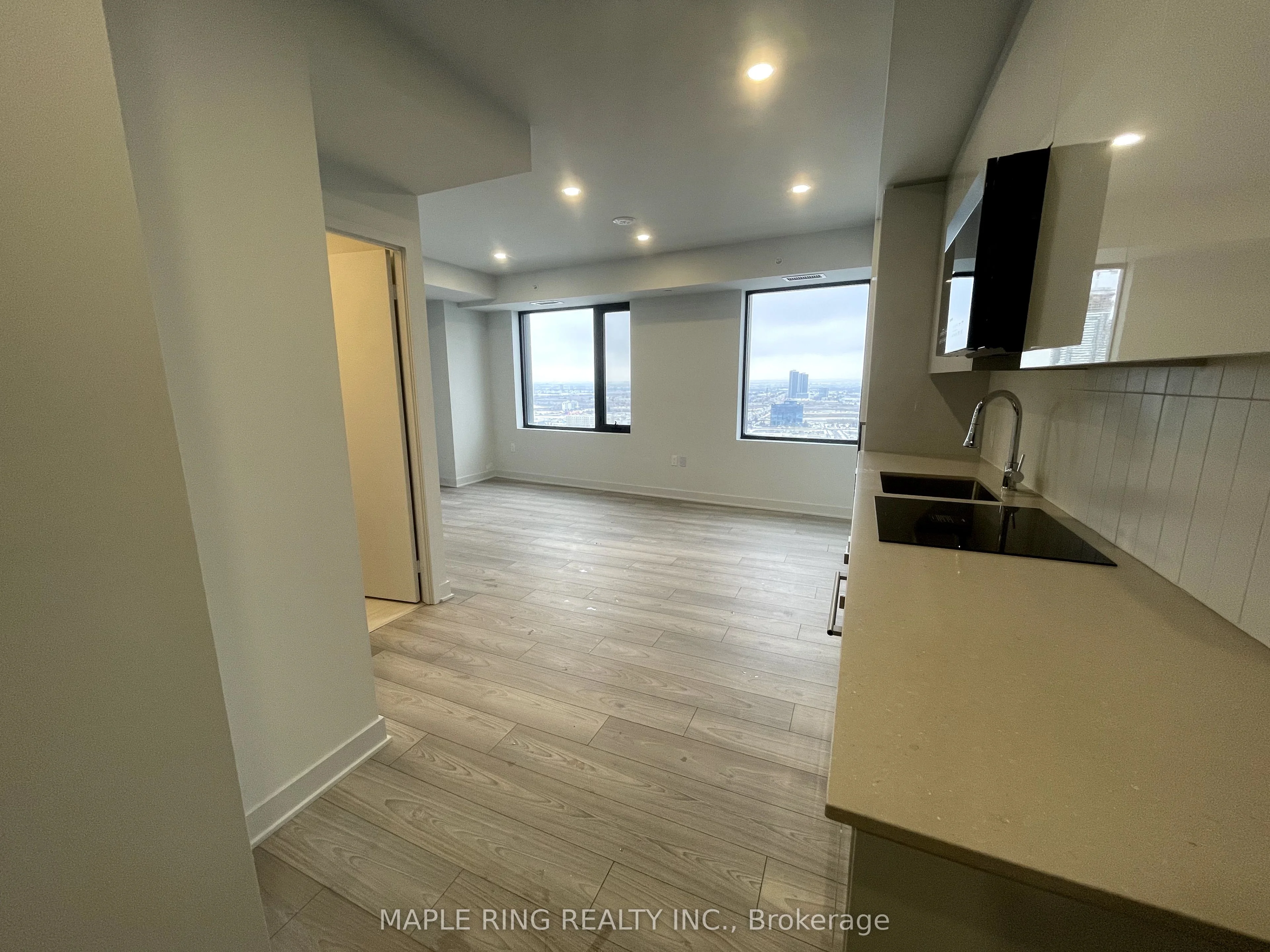 2920 Highway 7 Road 2210, Vaughan, On L4k 0p4