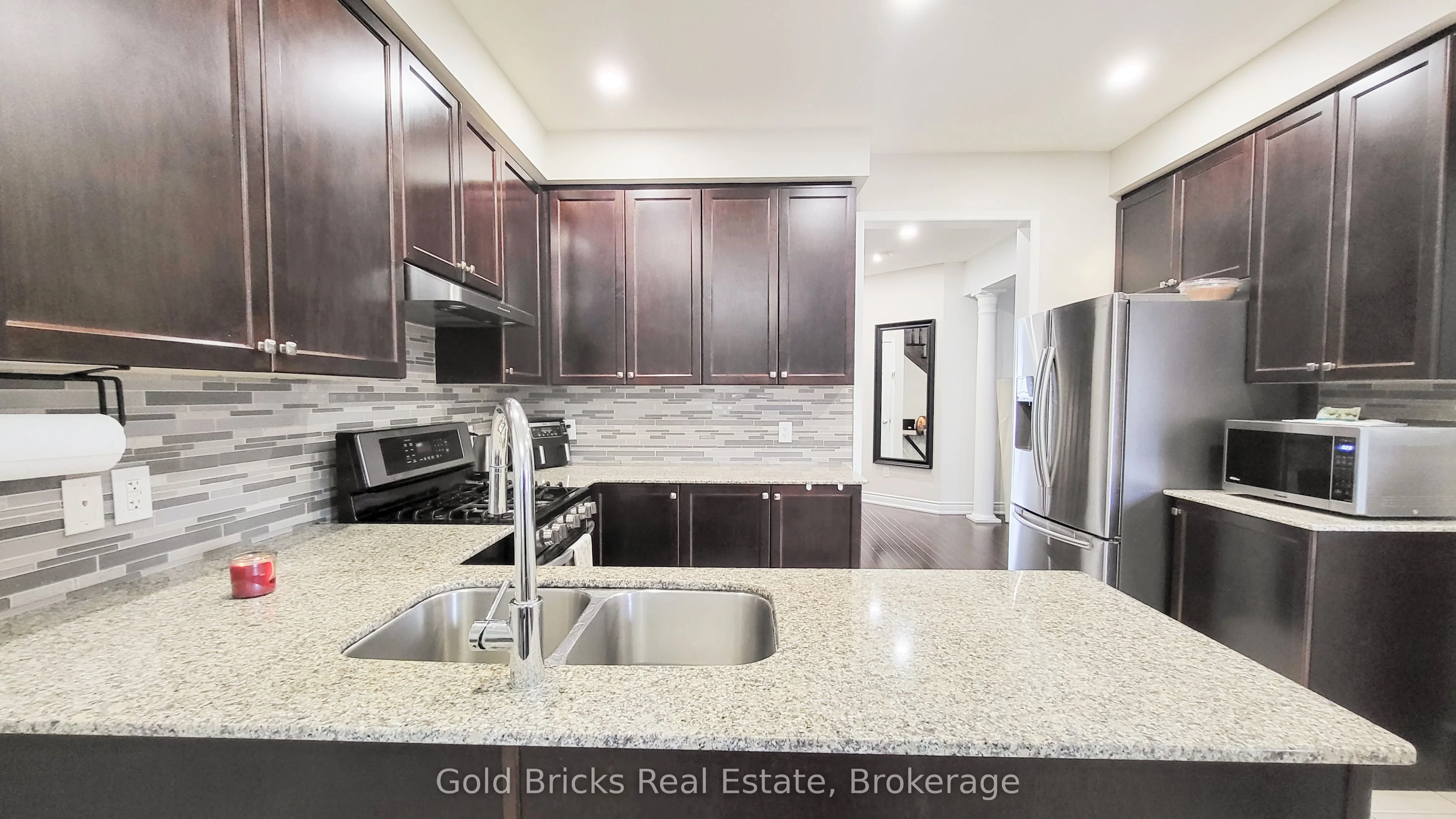 159 Mooney Street, Bradford West Gwillimbury, ON L3Z 0K9