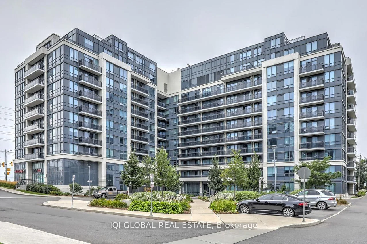 Condo Apartment in Richmond Hill